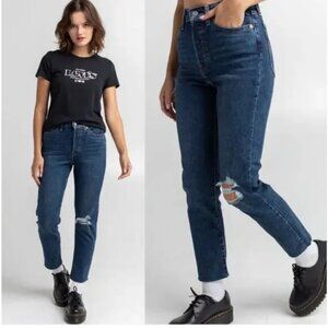 Levi's Wedgie Straight Distressed Jeans in Dark Wash SIZE 27